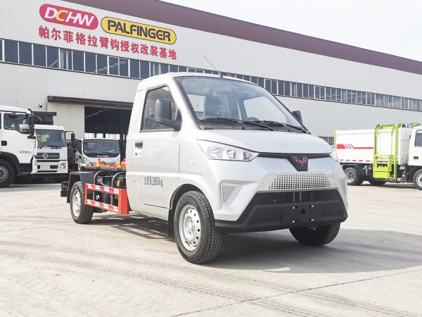 五菱純電動(dòng)車廂可卸式垃圾車
